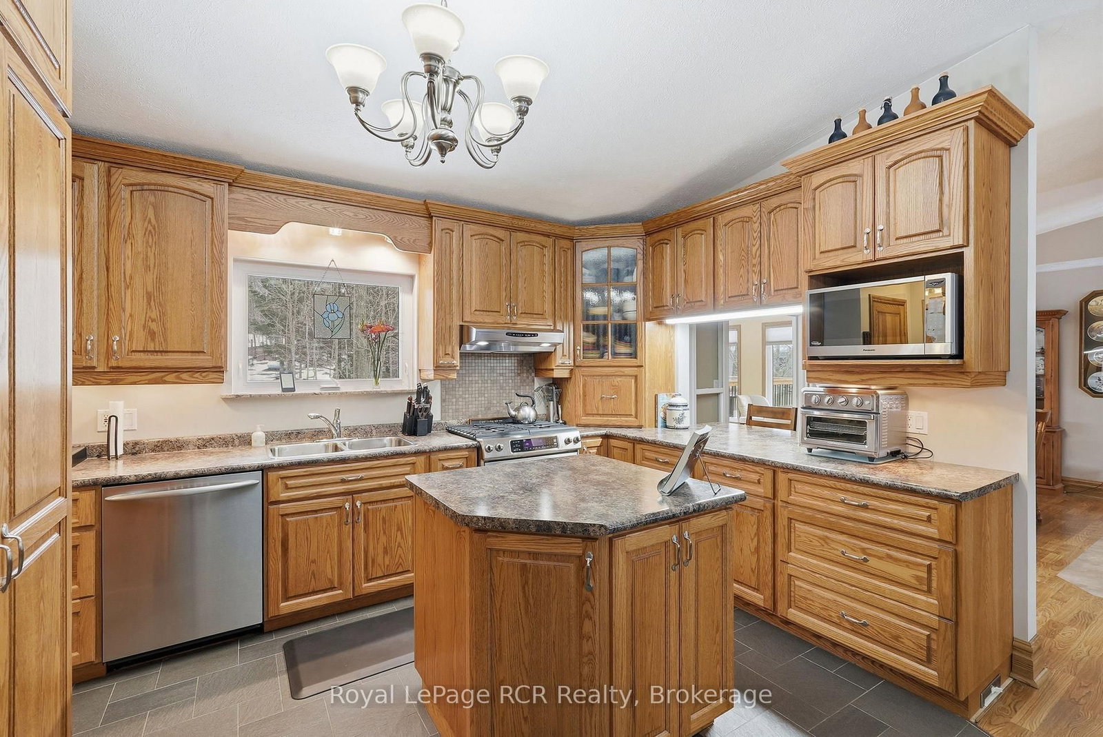 Listing Image 16