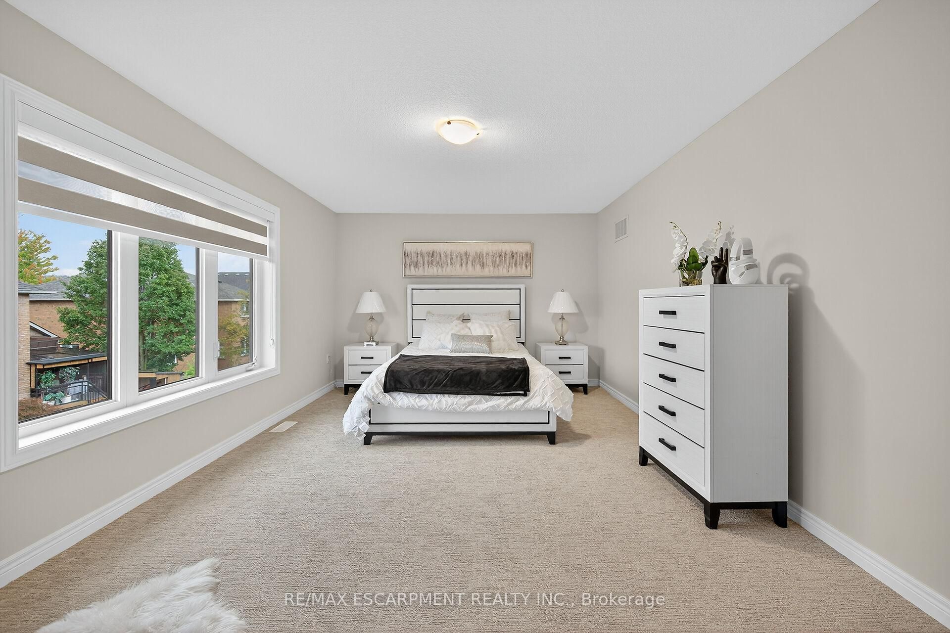 67 Starfire Crescent
