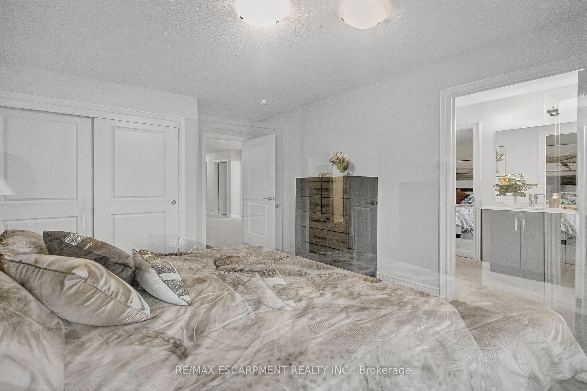 67 Starfire Crescent