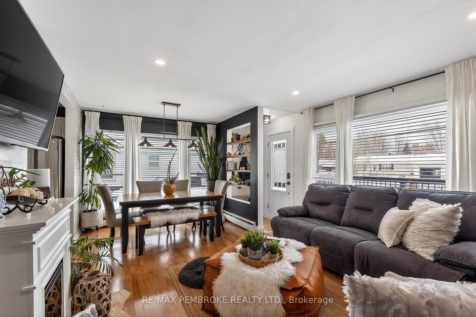 Listing Image 13