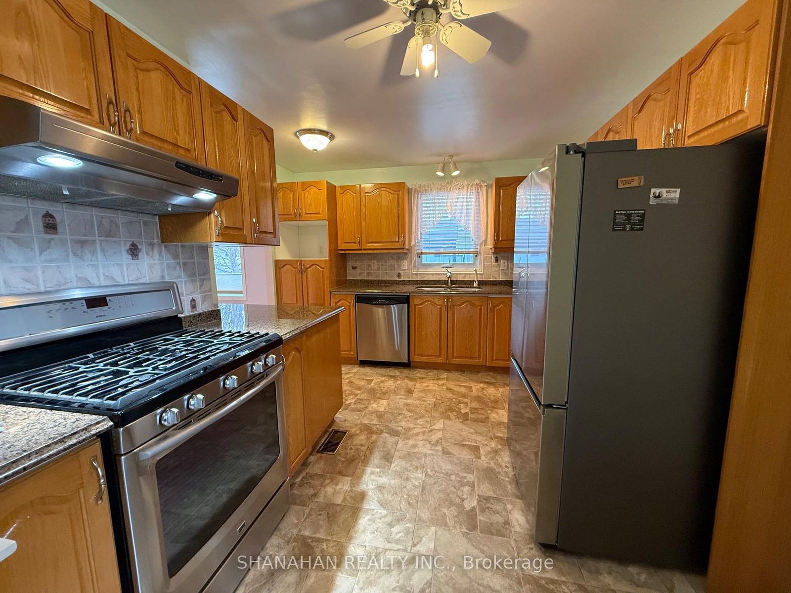 Semi-Detached House for sale at 11-2 Stewart Street, Strathroy-Caradoc, Ontario, N7G 1A1 - SE - MLS: X12901952