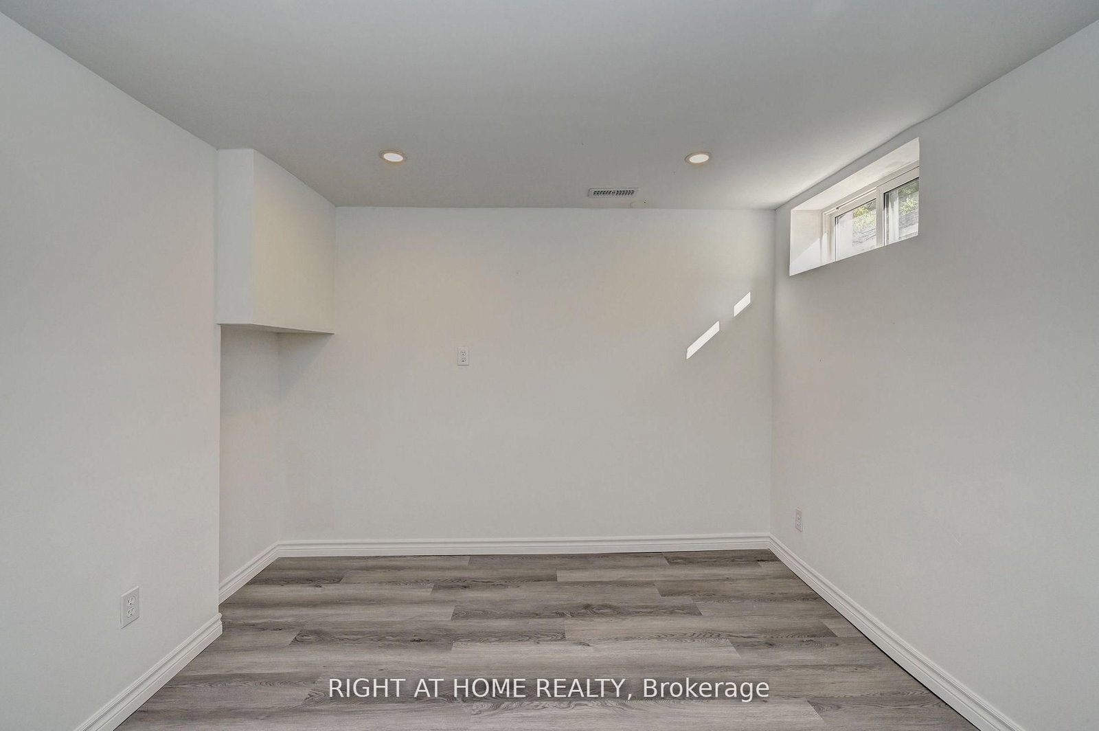 10 Monroe Street, Unit #Bsmt - Photo 12