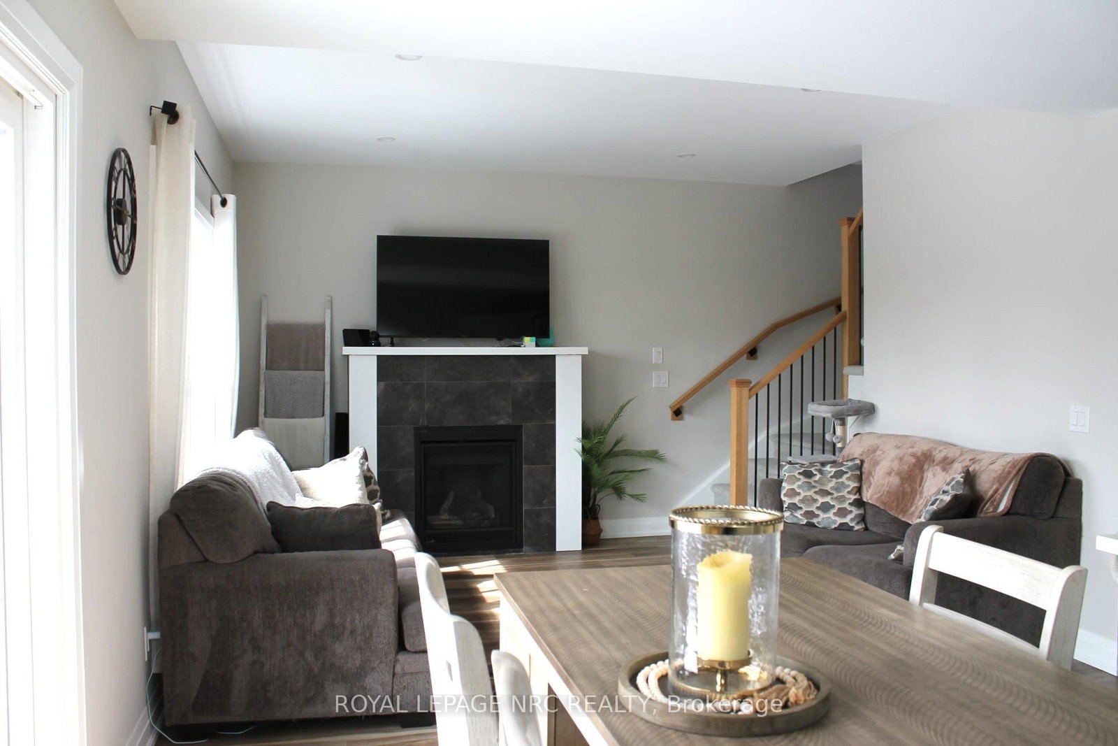 Detached House for sale at 19 Cambridge Road, Fort Erie, Ontario, L0S 1B0 - Crystal Beach - MLS: X12902318