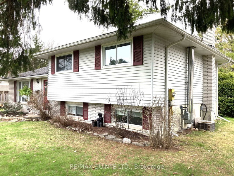 527 Montrose Rd, Quinte West, K8R 1B2 | Image 2