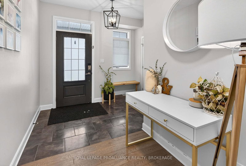 680 Halloway Dr, Kingston, K7K 0H4 | Image 3