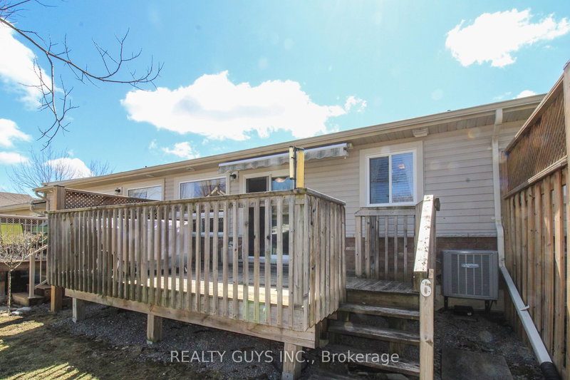 6 - 909 Wentworth St, Peterborough, K9J 8R7 | Image 3