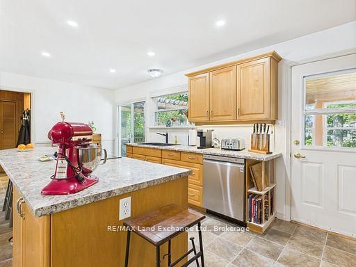 213 Huron Road • Huron-Kinloss, ON photo 8