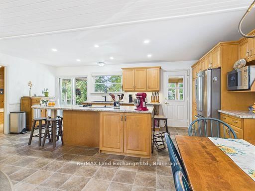 213 Huron Road • Huron-Kinloss, ON photo 9