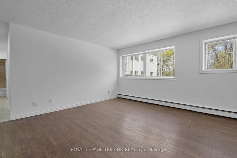 306 - 25 Orchard St, London South, N6J 2R4 | Image 2