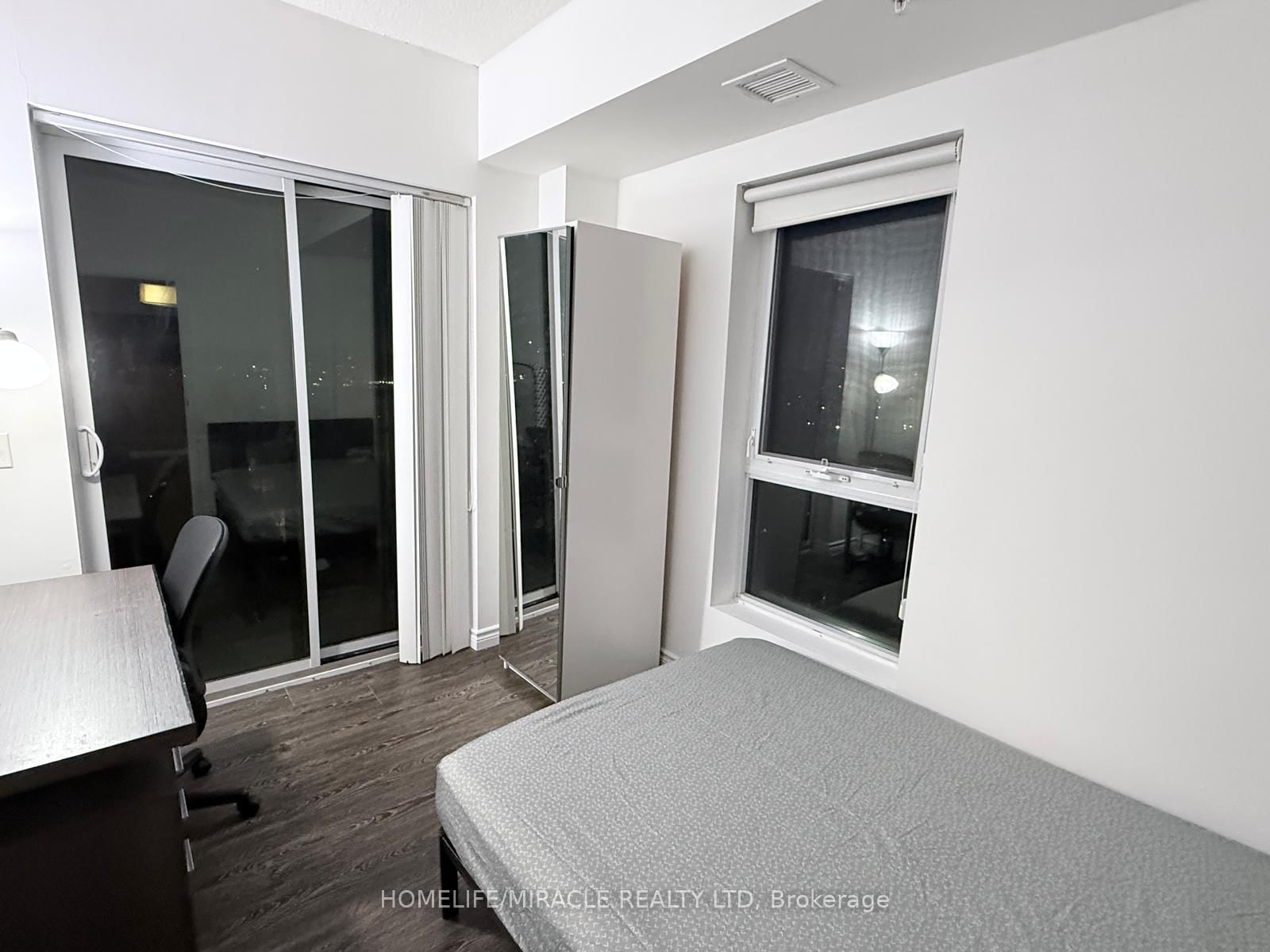 158 King Street N, Unit 1202 - Photo 15