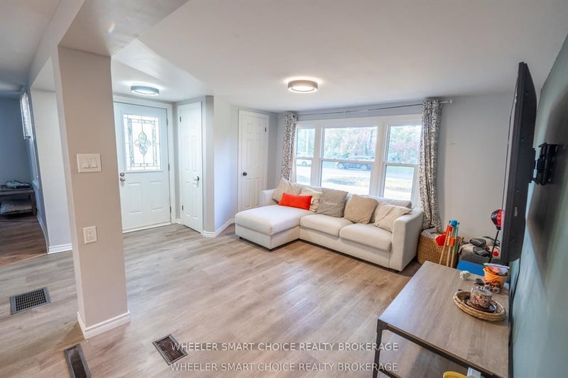 15904 Manning Rd, South Stormont, K0C 1M0 | Image 3