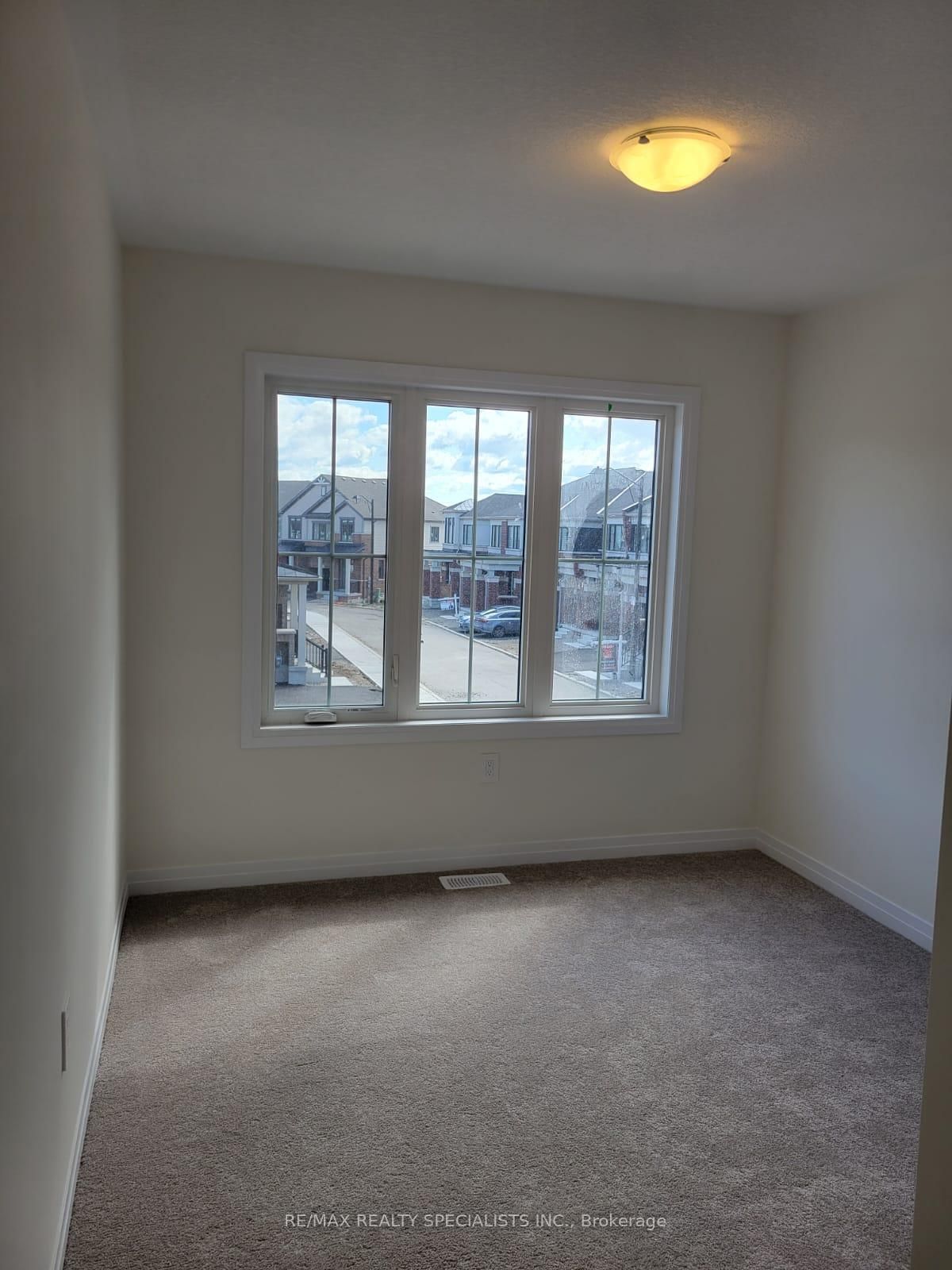 15 Blacklock Street, Unit 7 - Photo 8