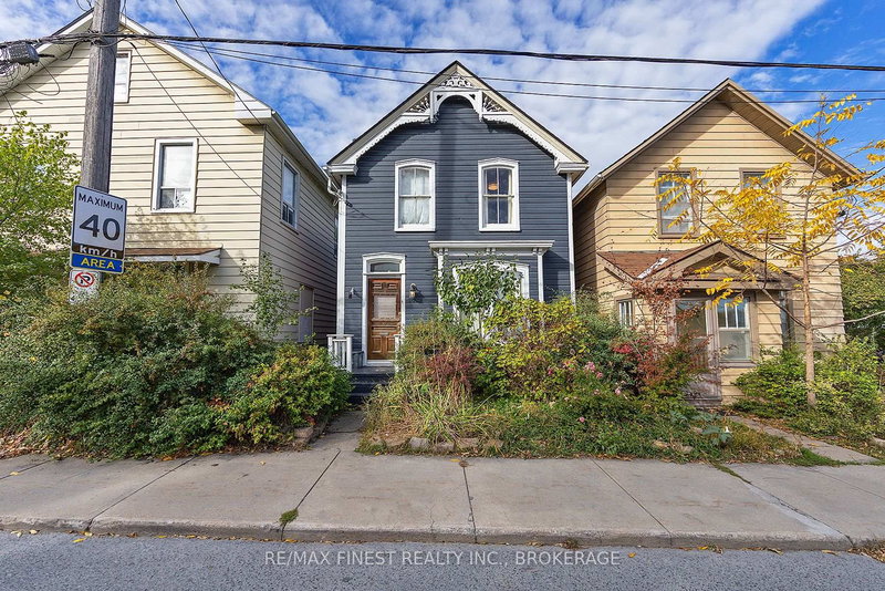 202 Montreal St, Kingston, K7K 3G4 | Image 2