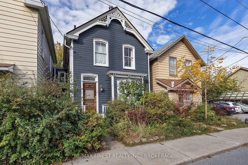 202 Montreal St, Kingston, K7K 3G4 | Image 3