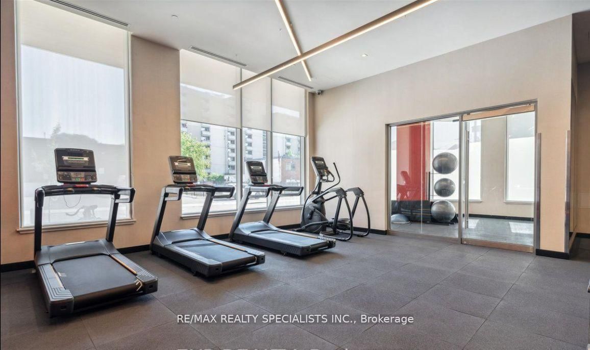 Condo for sale at 1016-212 King William Street, Hamilton, Ontario, L8R 3N9 - Beasley - MLS: X12902872