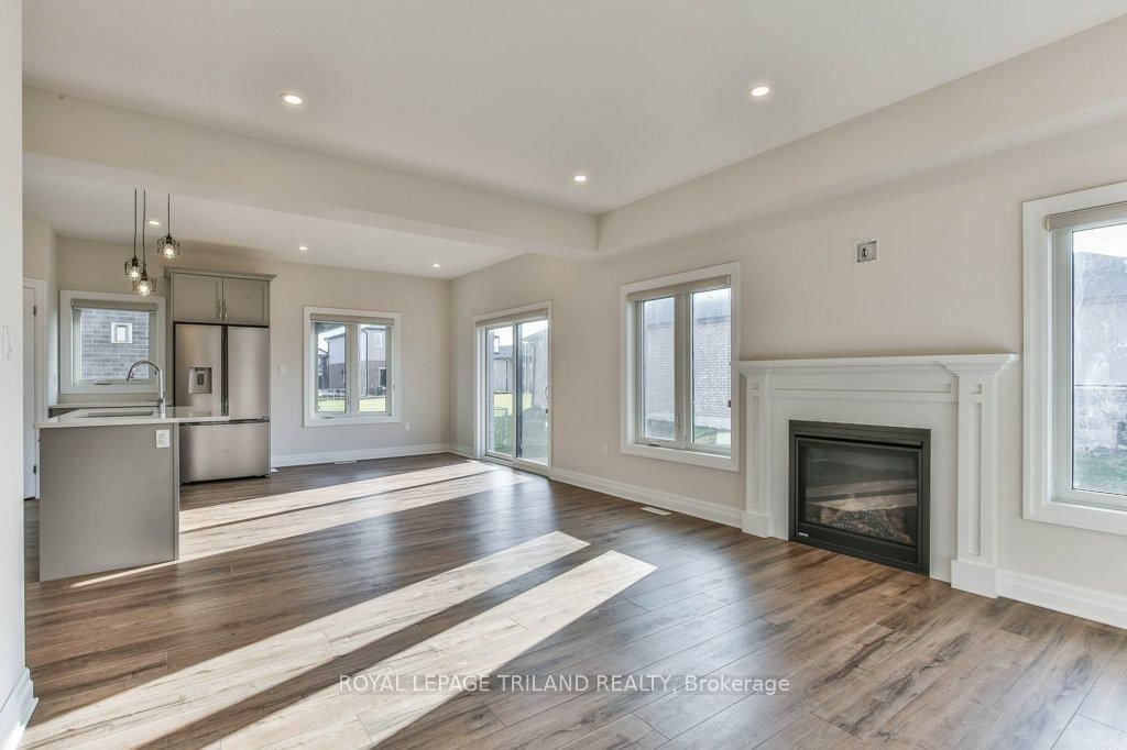 83 GREENE Street • South Huron, ON photo 10