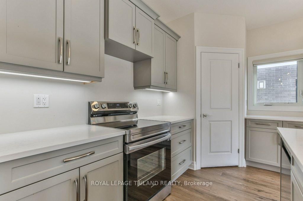 83 GREENE Street • South Huron, ON photo 14