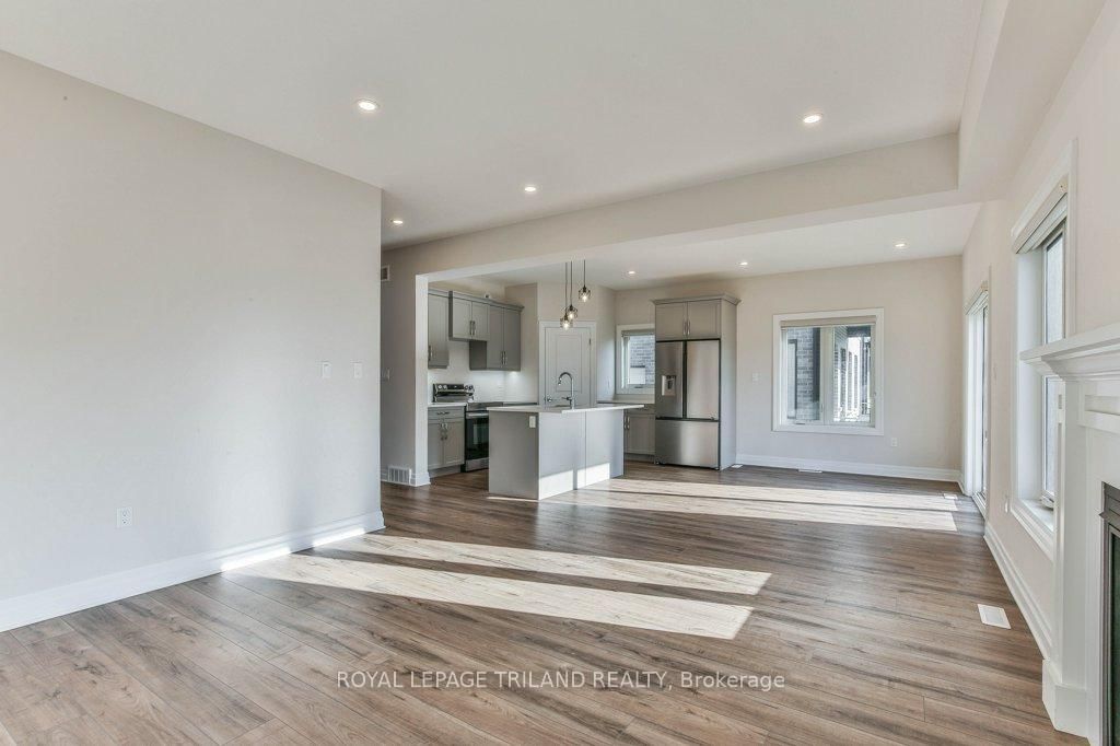 83 GREENE Street • South Huron, ON photo 9
