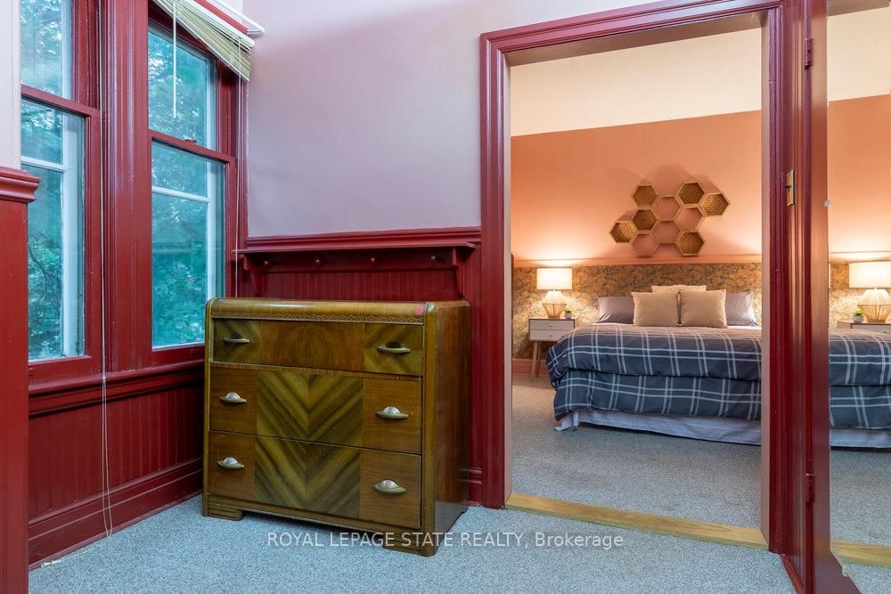 Detached House for sale at 90 Blake Street, Hamilton, Ontario, L8M 2S6 - Blakeley - MLS: X12903118