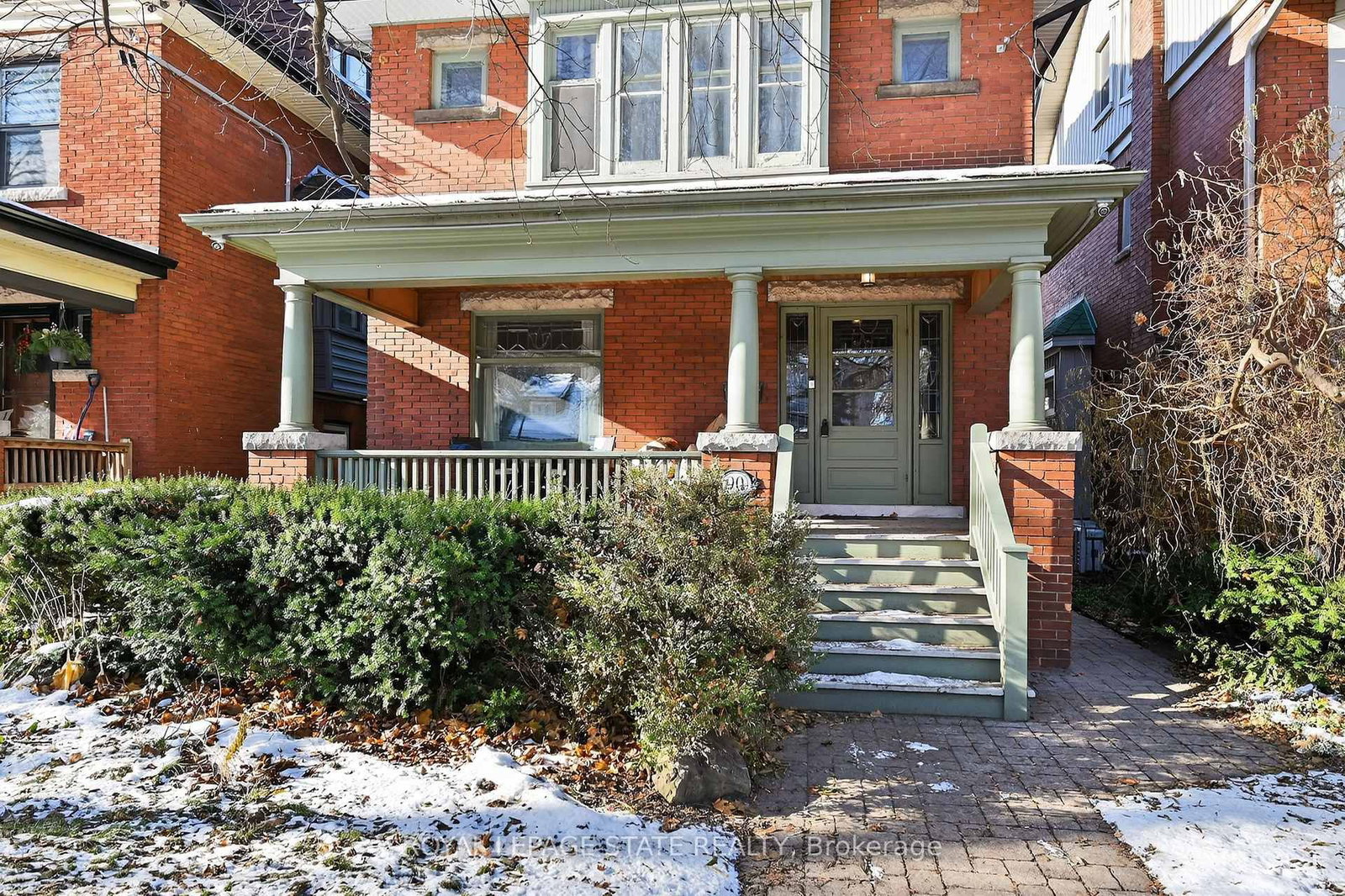 Detached House for sale at 90 Blake Street, Hamilton, Ontario, L8M 2S6 - Blakeley - MLS: X12903118