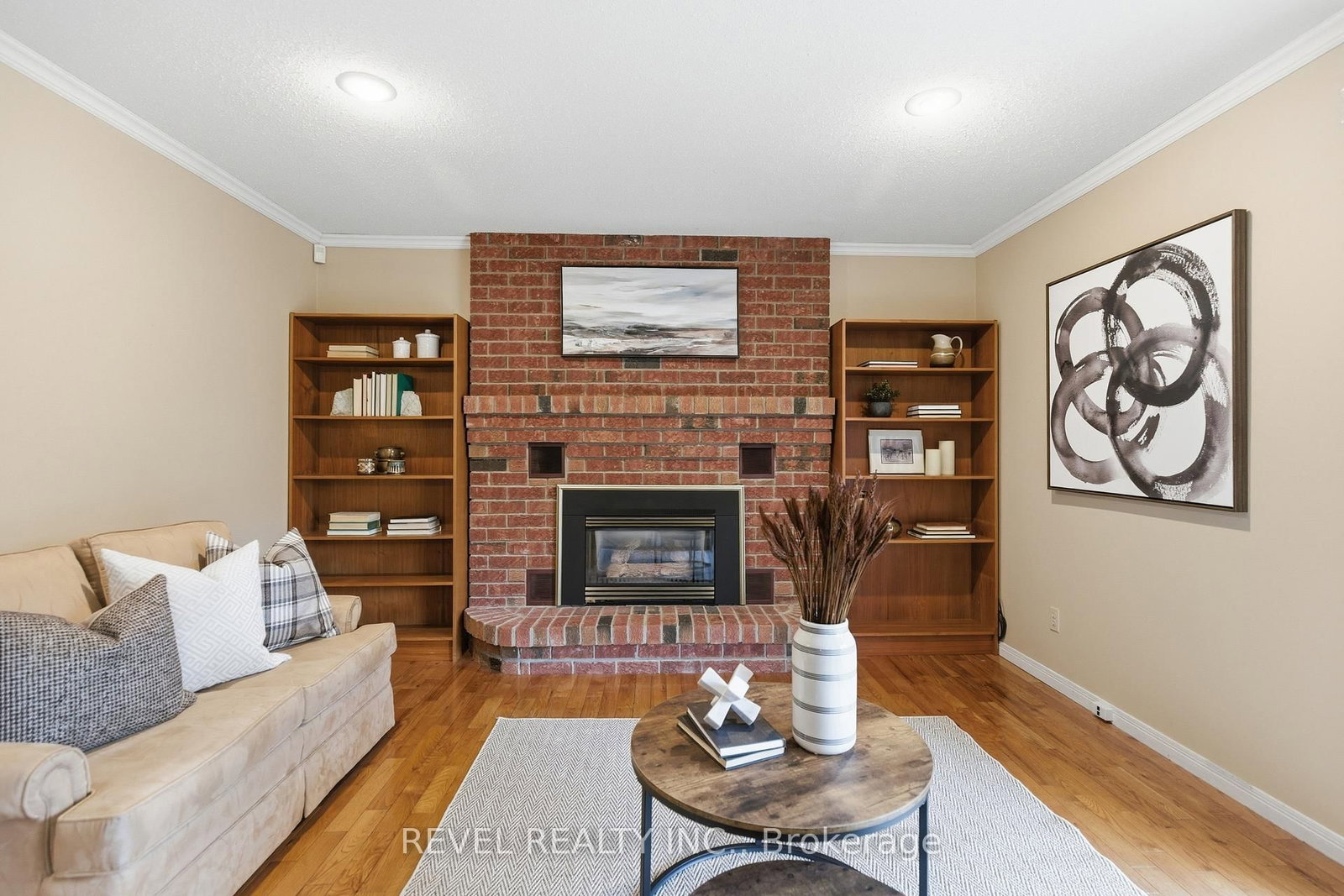 Detached House for sale at 3 Elderwood Drive, St. Catharines, Ontario, L2S 3E9 - Grapeview - MLS: X12903272