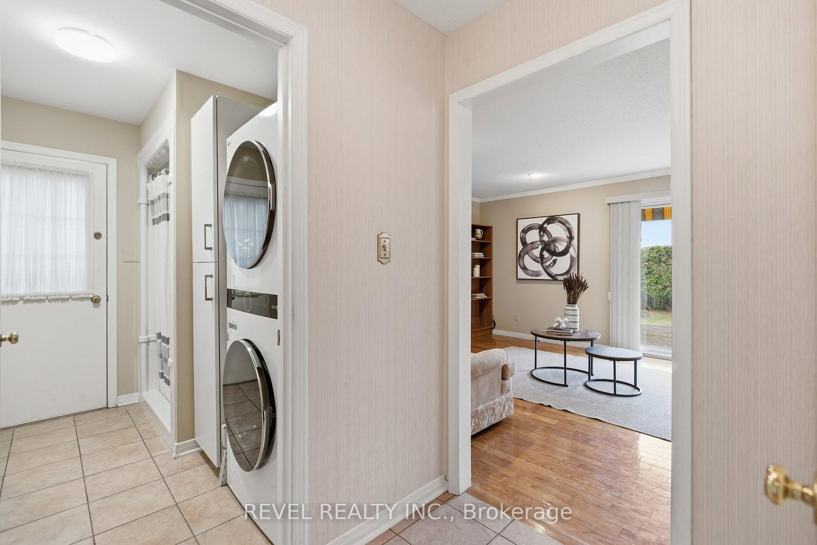 Detached House for sale at 3 Elderwood Drive, St. Catharines, Ontario, L2S 3E9 - Grapeview - MLS: X12903272