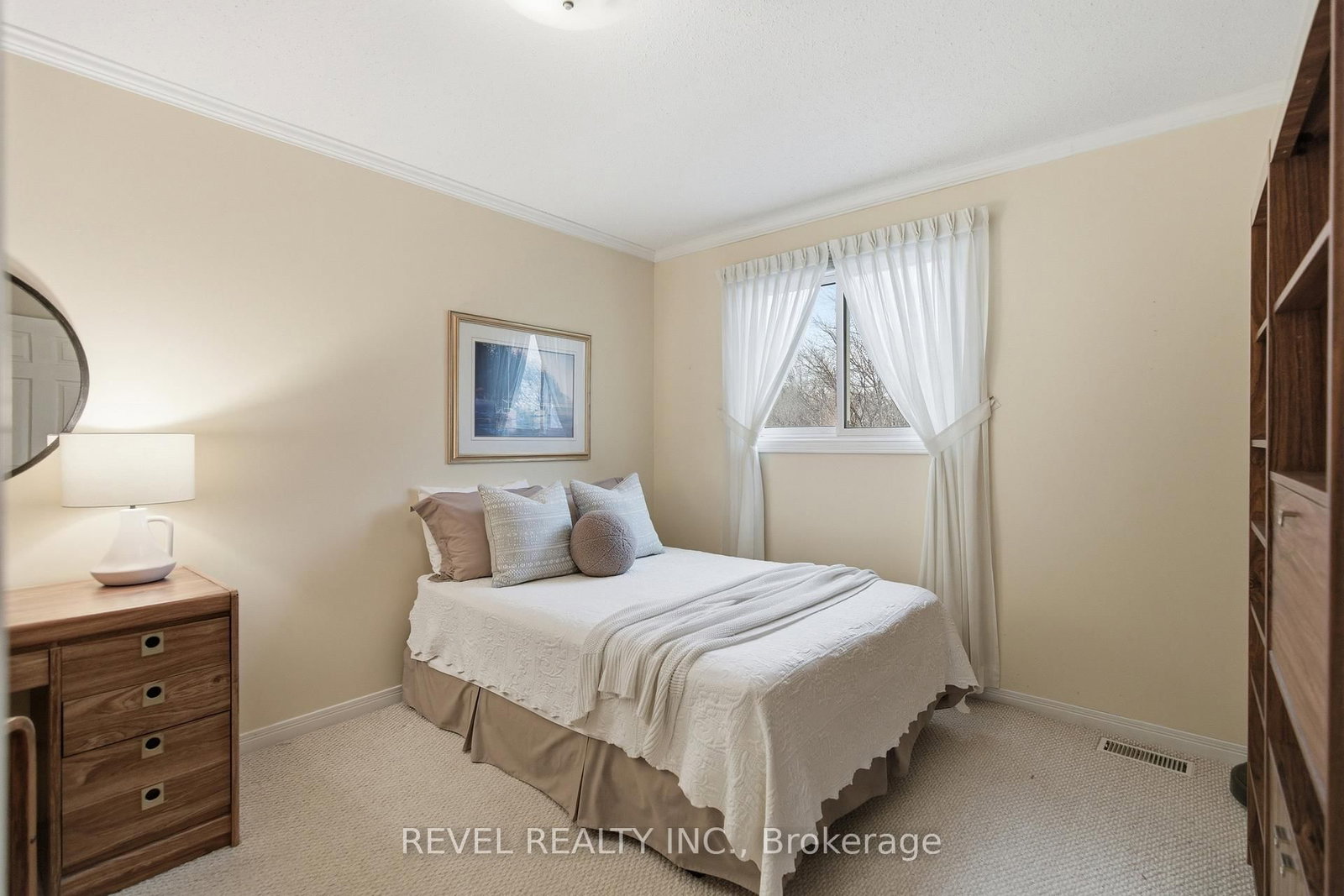 Detached House for sale at 3 Elderwood Drive, St. Catharines, Ontario, L2S 3E9 - Grapeview - MLS: X12903272