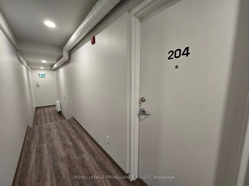 204 - 241 Front St, Belleville, K8N 2Z6 | Image 3