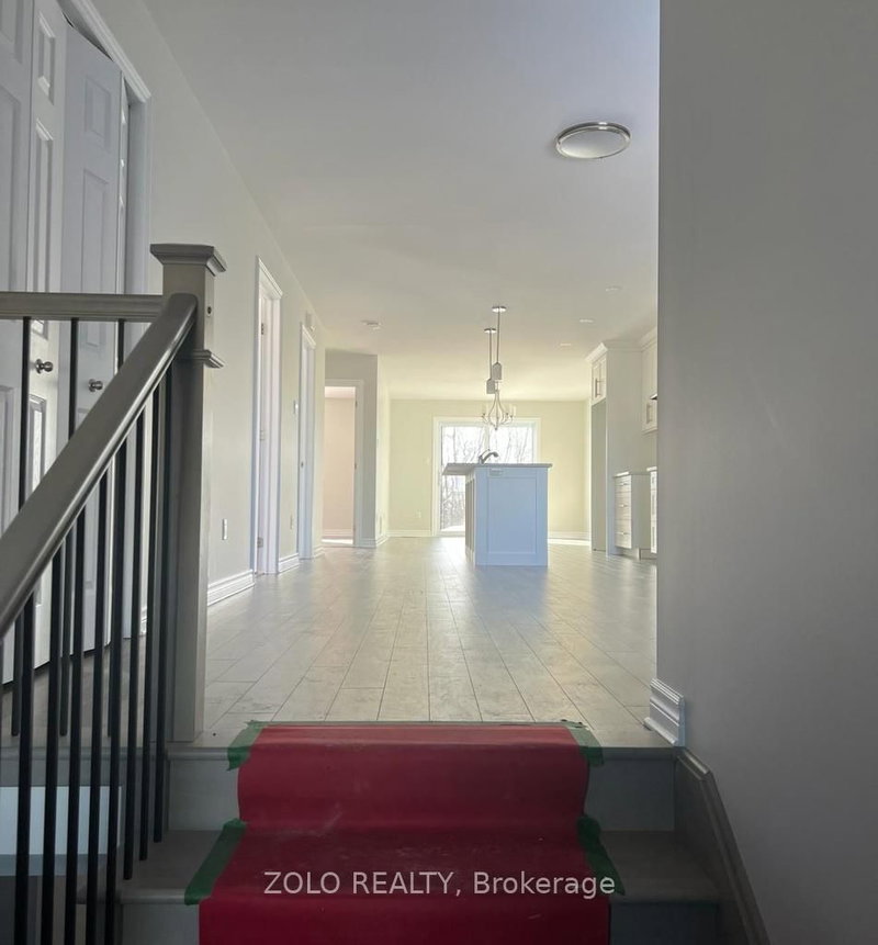 210 Ruby Dr, Cornwall, K6H 0J9 | Image 2