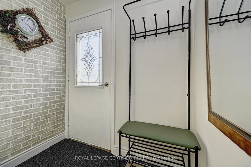 476 Prospect Ave, Kitchener, N2A 1E1 | Image 2