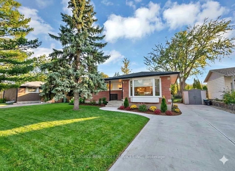 home for lease on Basement-6 Jasmin Crescent