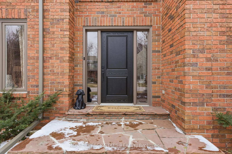 28 DEERVIEW Ave, Hamilton, L9G 4R8 | Image 3