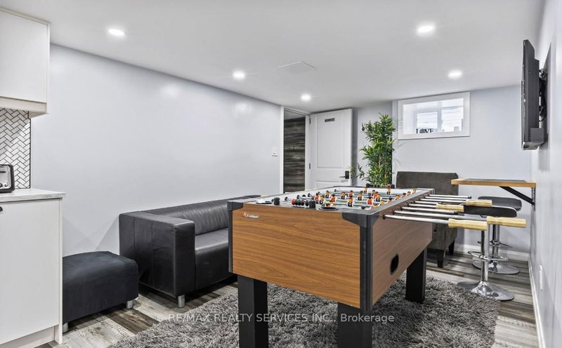 3 Mary St E, St. Thomas, N5R 2V7 | Image 3