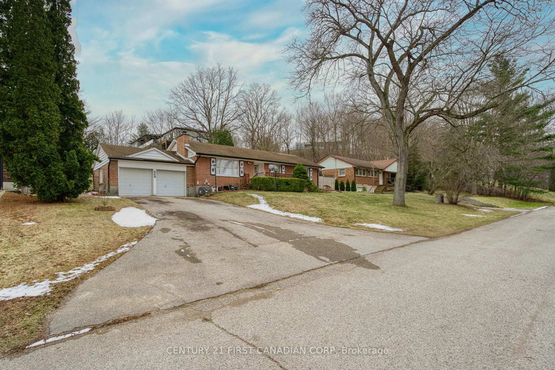 648 Westwood Dr, London South, N6K 1A7 | Image 2