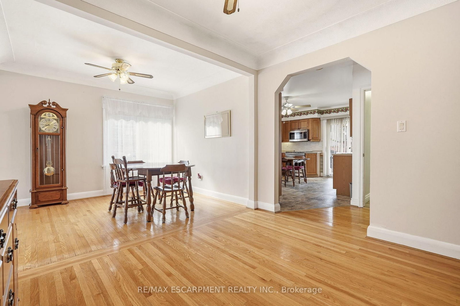 Detached House for sale at 192 Ewen Road, Hamilton, Ontario, L8S 3C9 - Ainslie Wood - MLS: X12904166