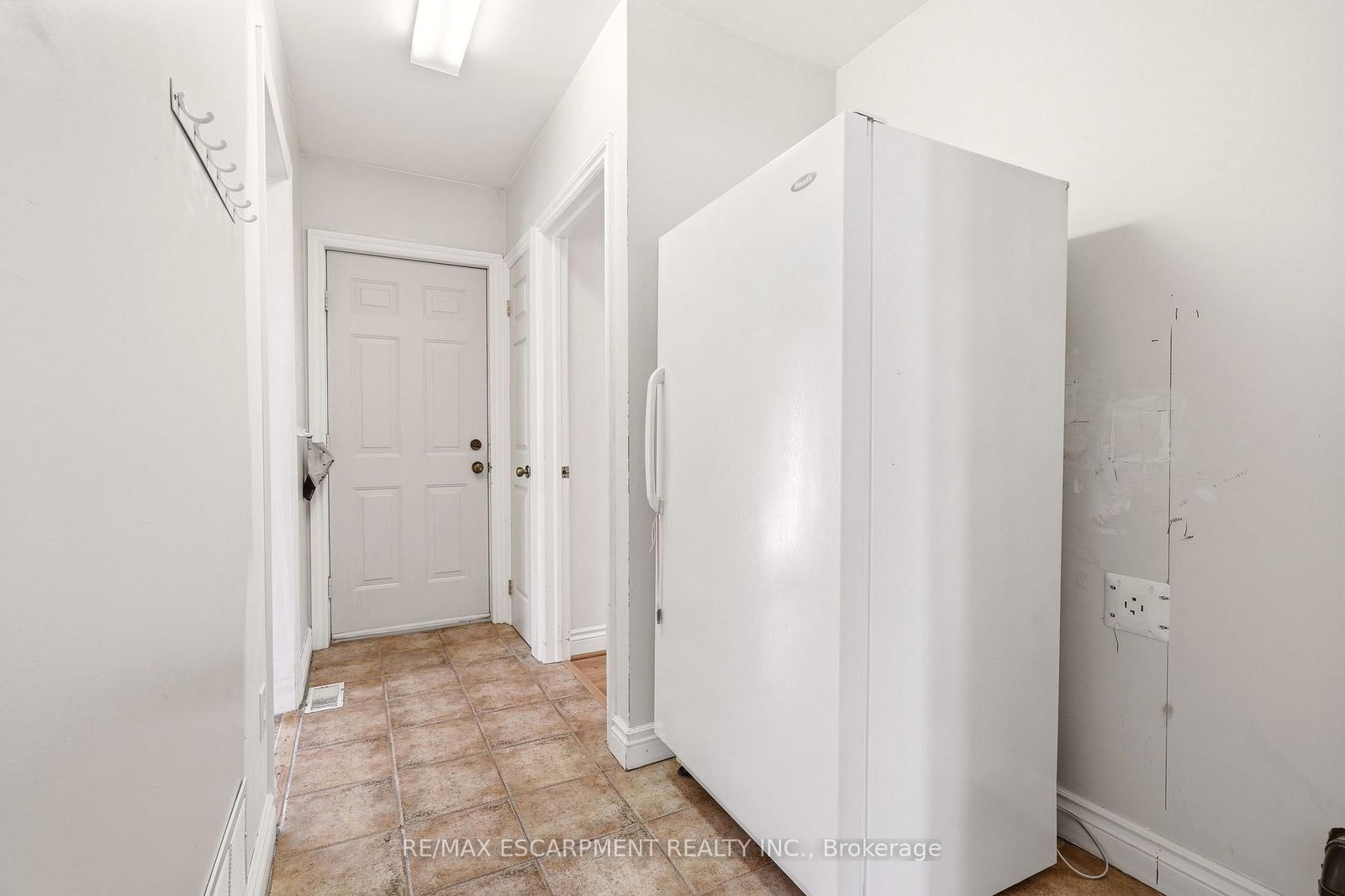 Detached House for sale at 192 Ewen Road, Hamilton, Ontario, L8S 3C9 - Ainslie Wood - MLS: X12904166