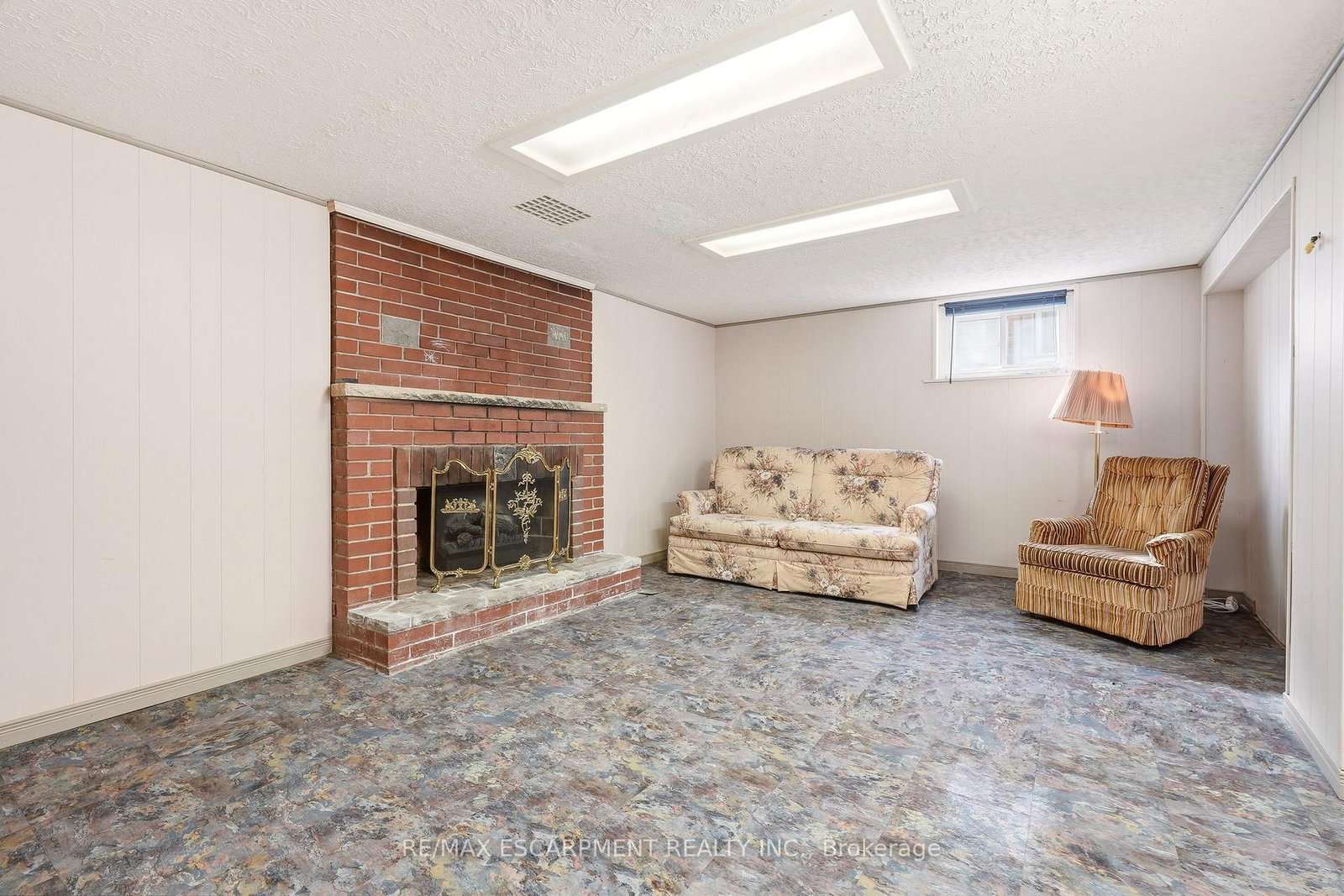 Detached House for sale at 192 Ewen Road, Hamilton, Ontario, L8S 3C9 - Ainslie Wood - MLS: X12904166