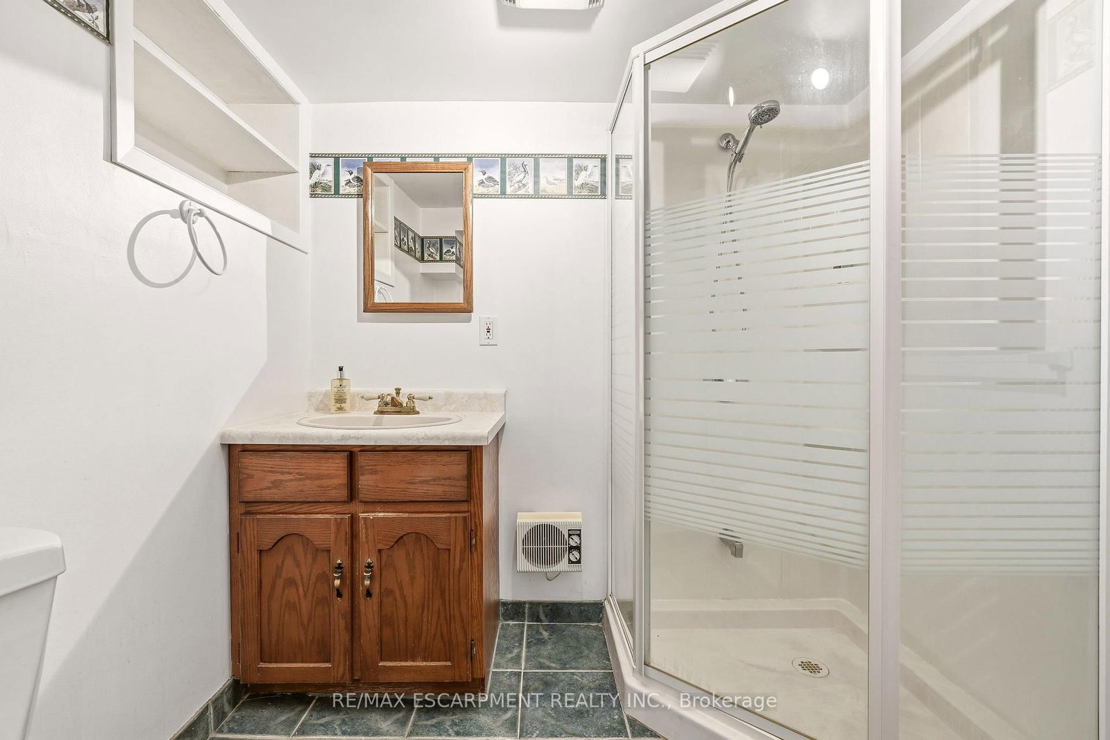 Detached House for sale at 192 Ewen Road, Hamilton, Ontario, L8S 3C9 - Ainslie Wood - MLS: X12904166