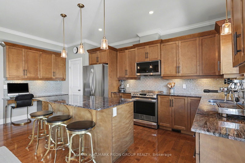 140 Connemara Private, Ottawa, K2H 0A7 | Image 3