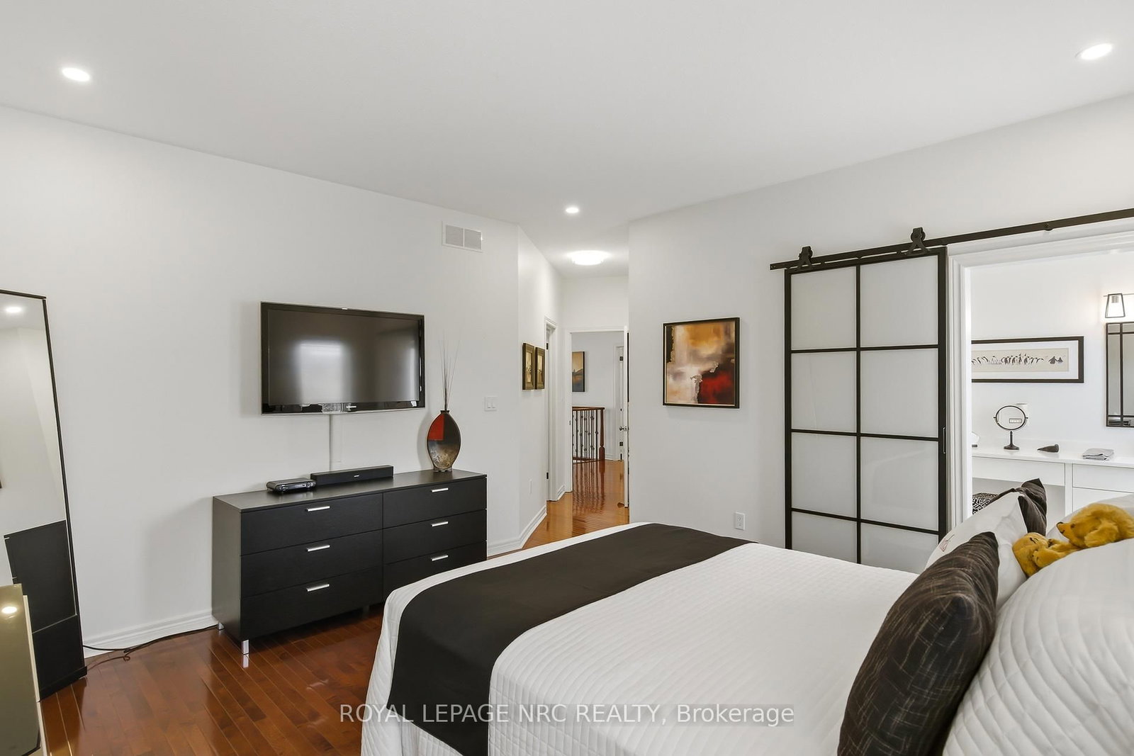 Detached House for sale at 165 Colbeck Drive, Welland, Ontario, L3C 7M1 - Coyle Creek - MLS: X12904380