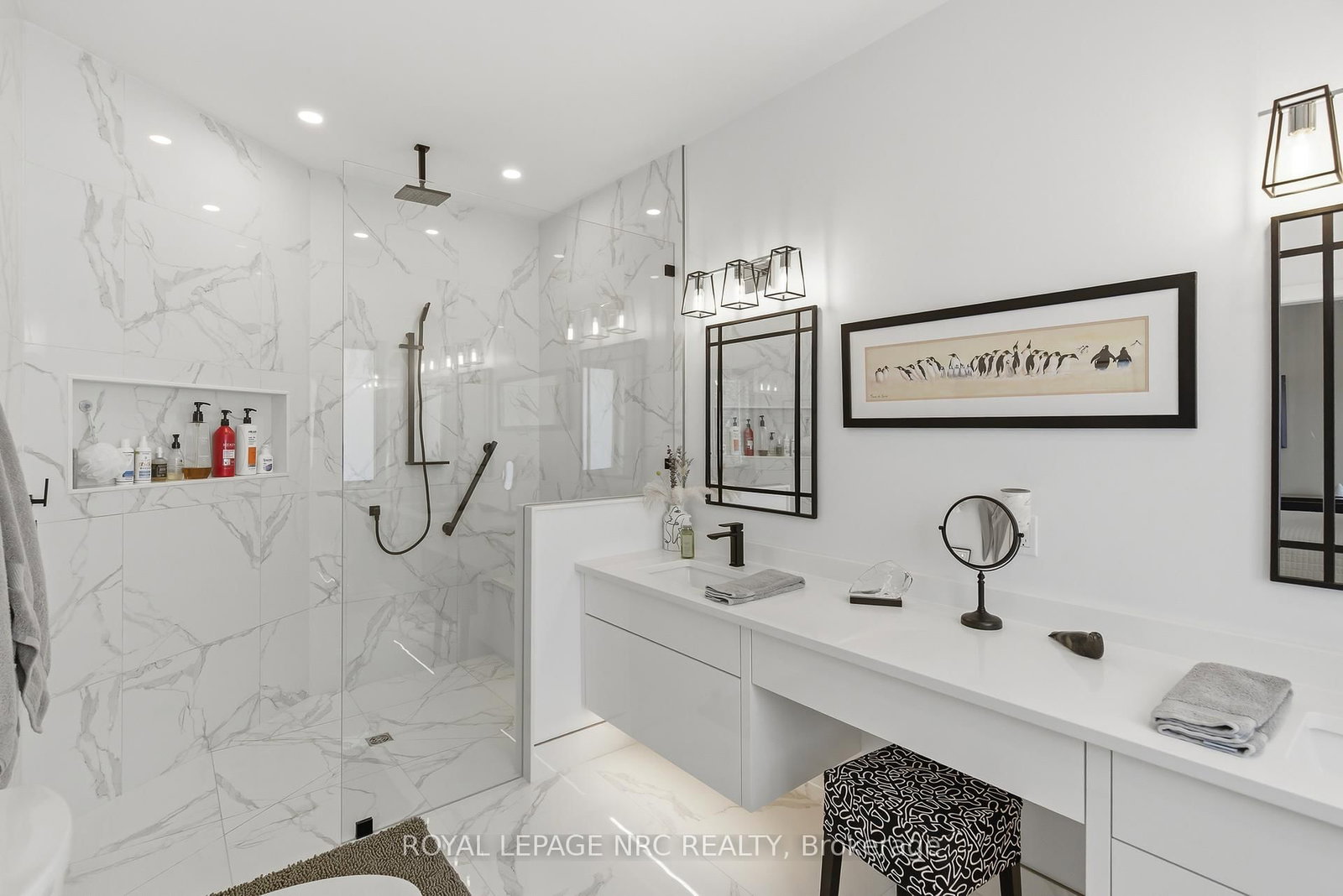 Detached House for sale at 165 Colbeck Drive, Welland, Ontario, L3C 7M1 - Coyle Creek - MLS: X12904380