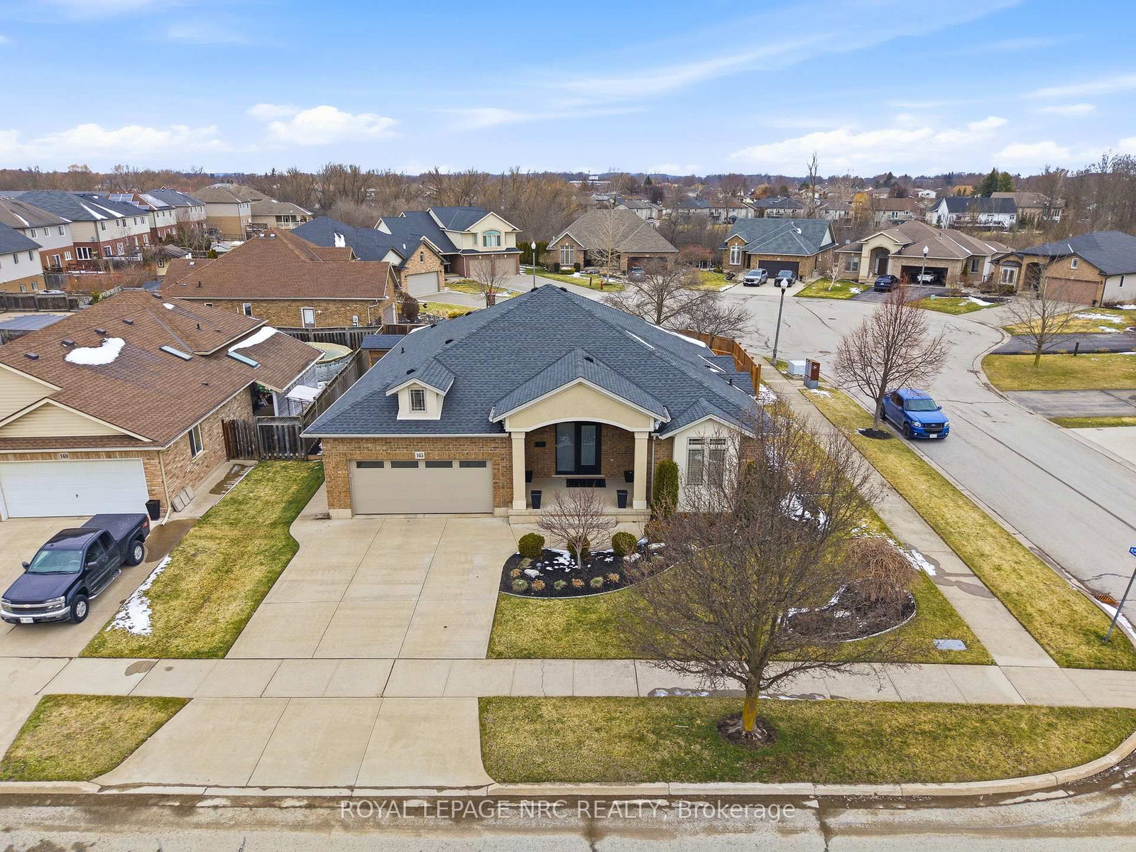 Detached House for sale at 165 Colbeck Drive, Welland, Ontario, L3C 7M1 - Coyle Creek - MLS: X12904380