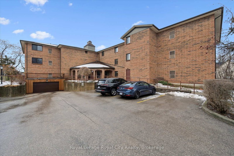 206 - 4 Albert St, Cambridge, N1R 3M4 | Image 3
