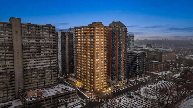 home for sale on 1207-556 Laurier Avenue W