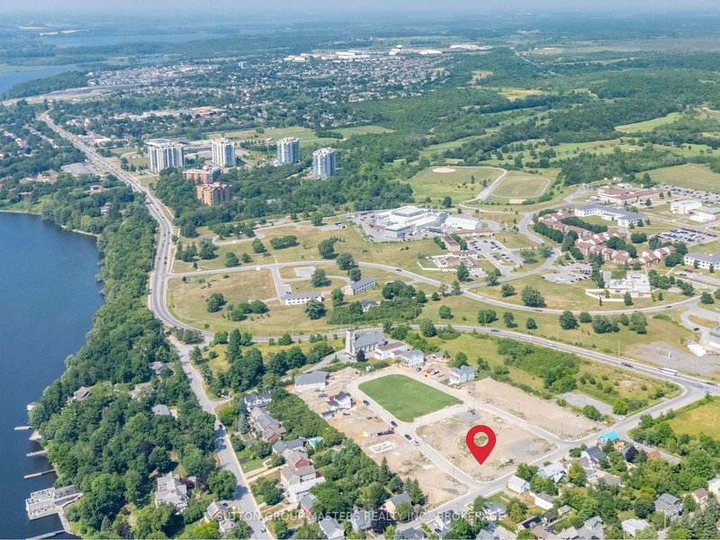 415 Wellington St, Kingston, K7K 6W4 | Image 2