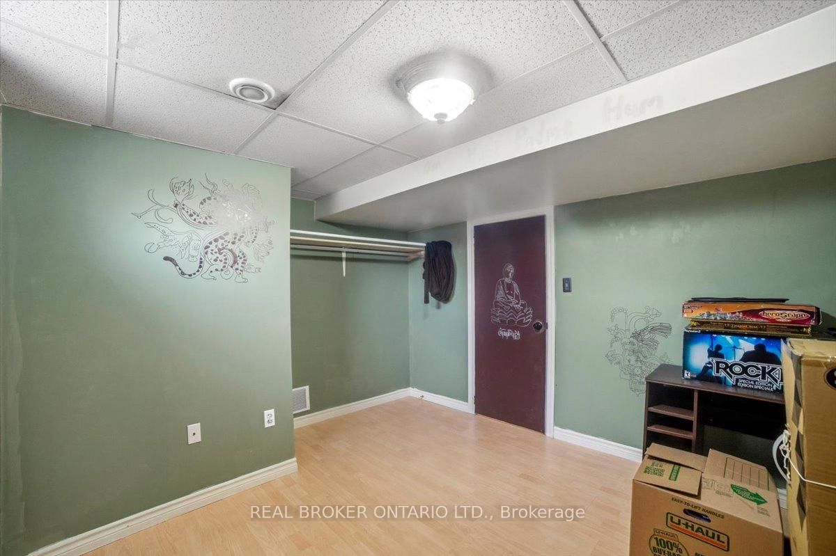 Listing Image 30