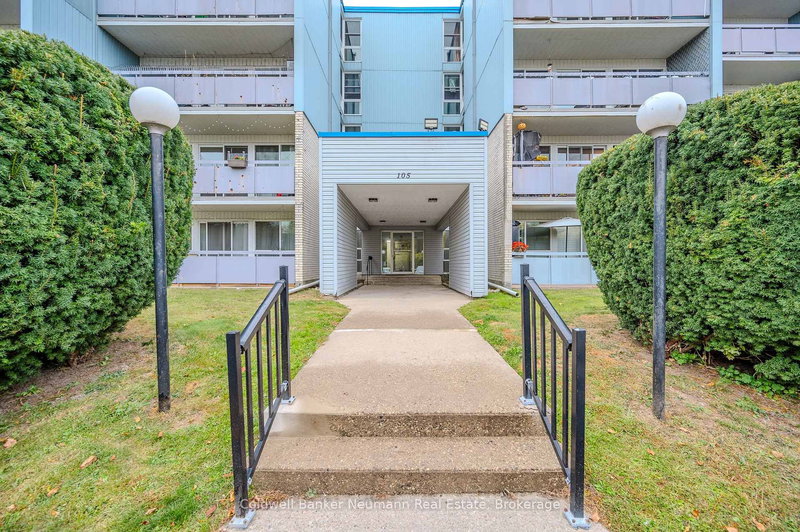 home for lease on 511-105 Conroy Crescent