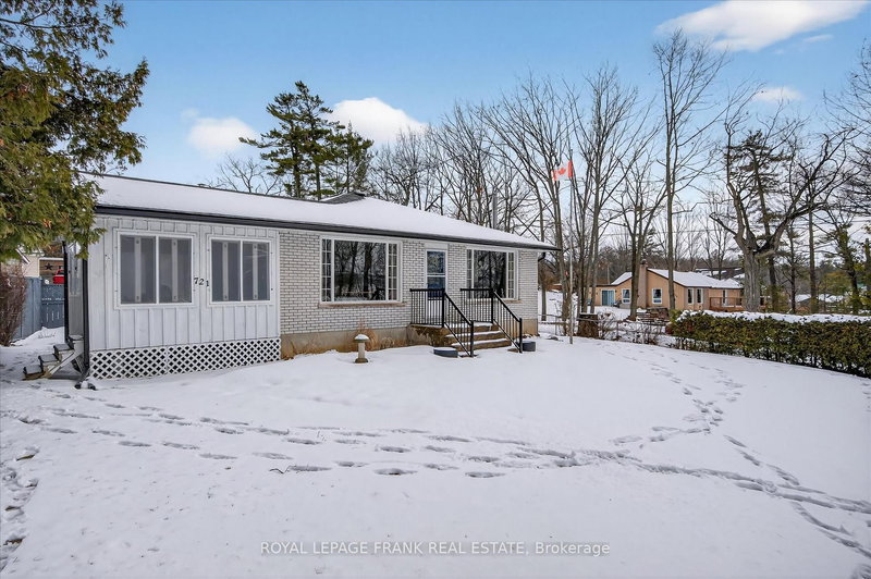 home for sale on 721 Hatton Avenue