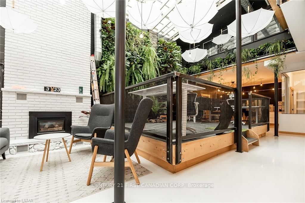 28 Princess Avenue, Unit Atrium - Photo 3