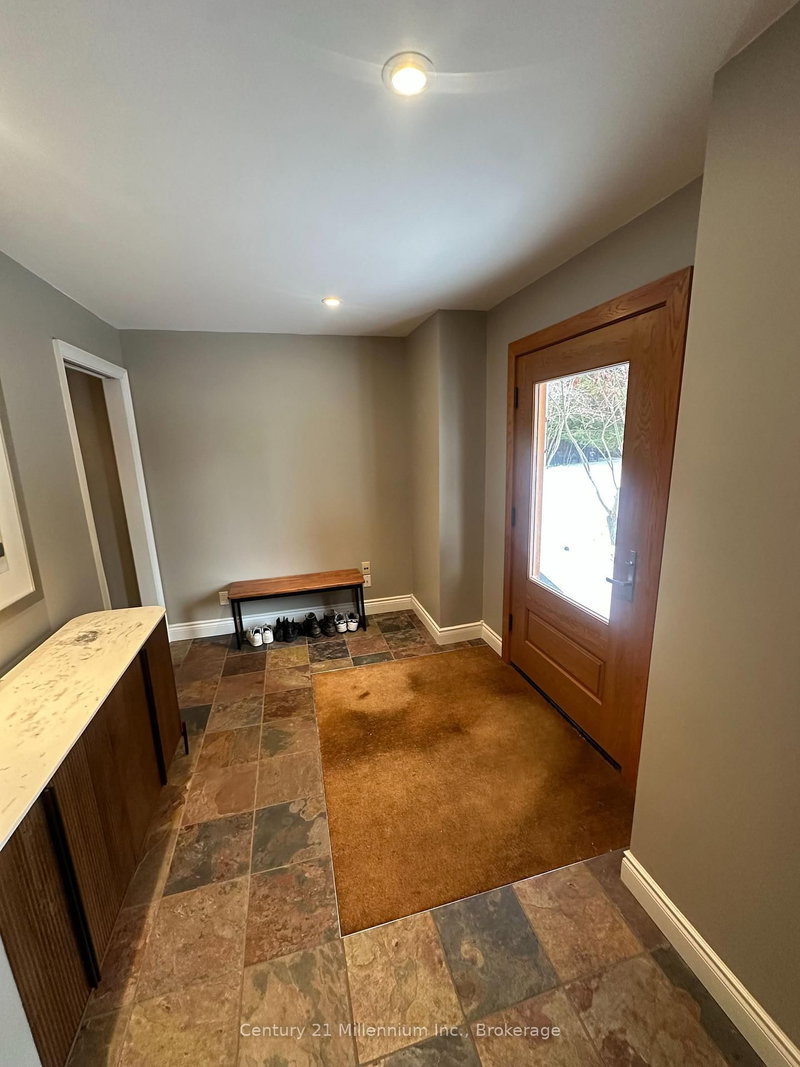 108 Liisa's Lane, Blue Mountains, L9Y 0M3 | Image 2